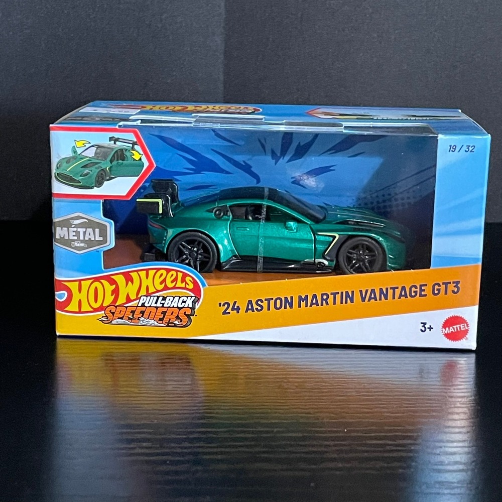 Hot Wheels Pull-Back Speeders '24 Aston Martin Vantage GT3 Green New 1:43 Metal